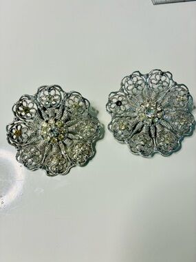 VTG Huge Silver Floral Filigree Statement Clip-On Pot Metal Shoe Clips